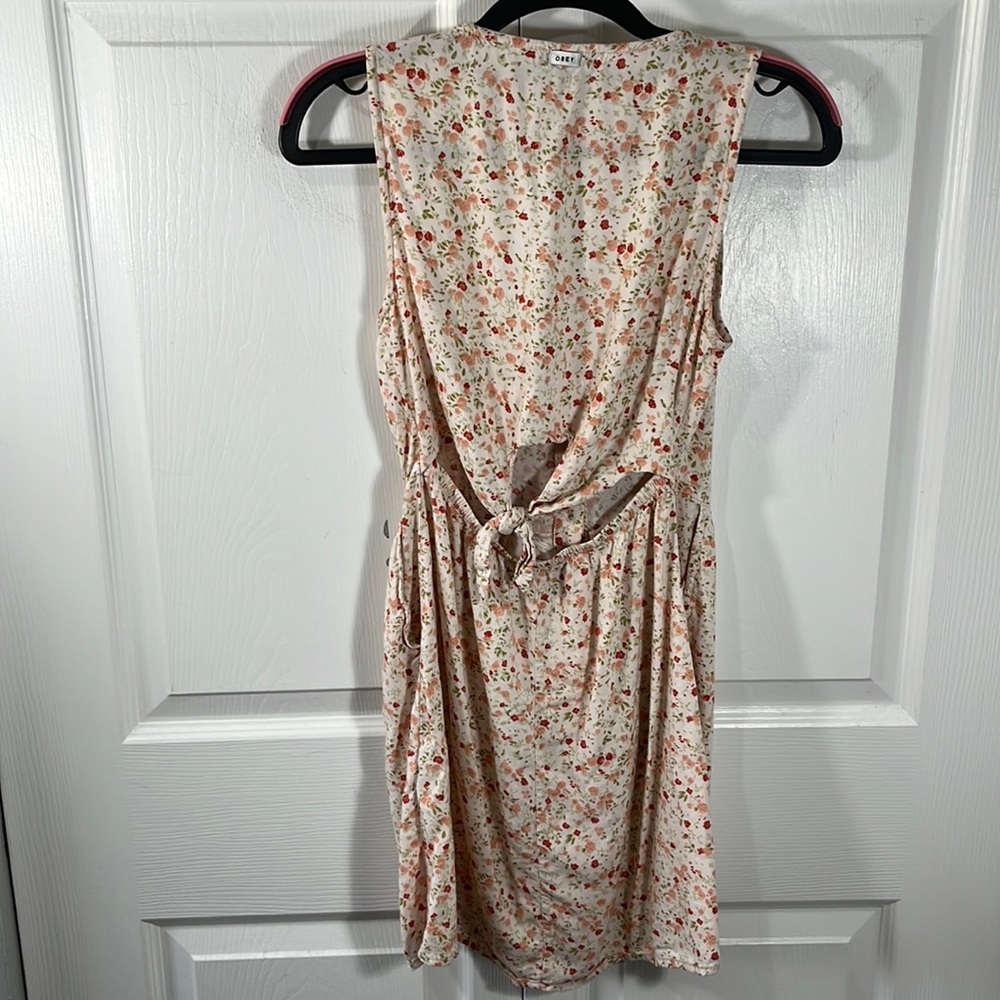 Obey Floral Cutout Mini Dress Ivory Beige Romantic Summer Mini Dress Size Small - Picture 5 of 10